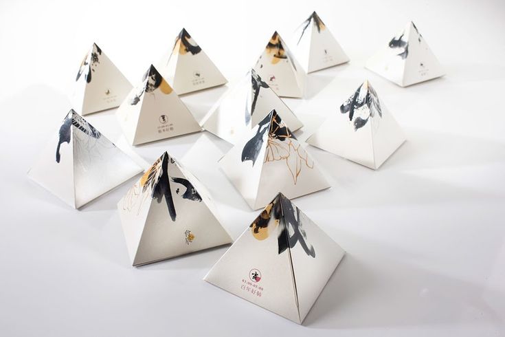 pyramid boxes