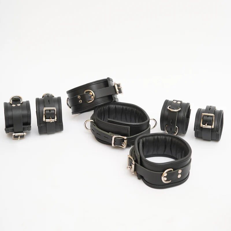 What Makes Leather Bondage Cuffs the Best Choice for Restraint Play?